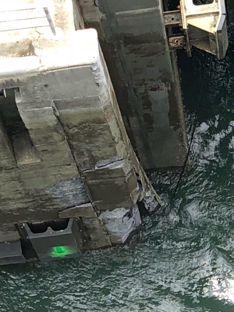 Muro próximo a las Esclusas de Agua clara del Canal de Panamá