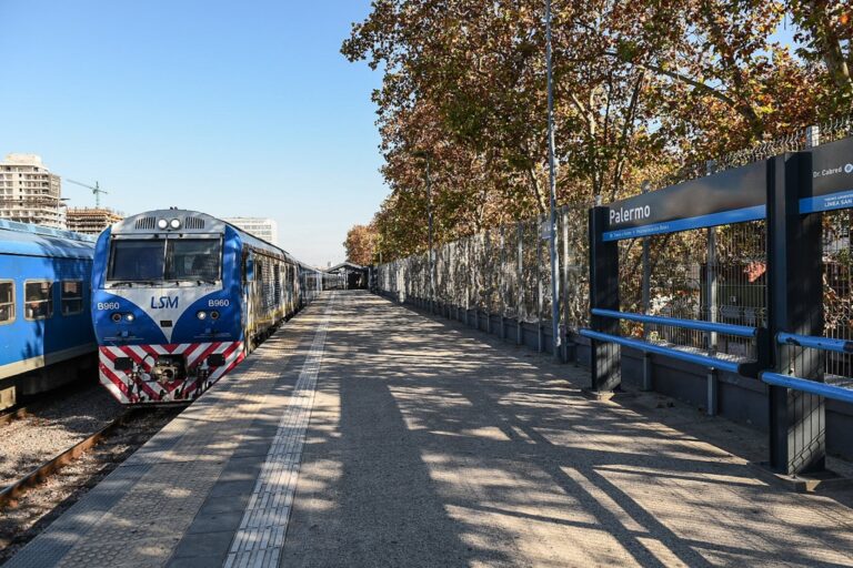 Comienza la obra clave para reparar el puente ferroviario en Palermo: finalizaría a fines de julio