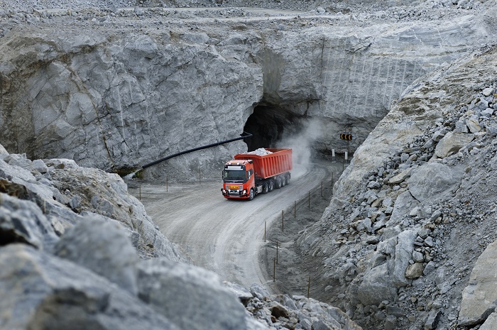 Volvo anunció que está trabajando en vehículos autónomos para minas, canteras, puertos y carreteras