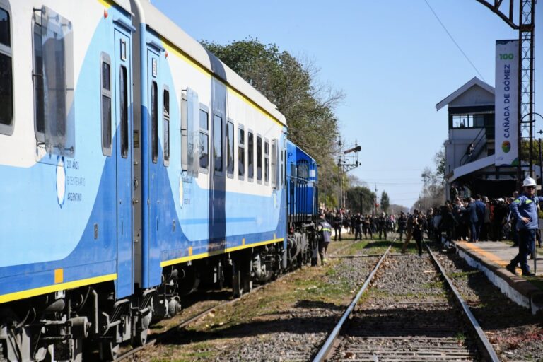 Nuevo contratiempo para el tren Rosario-Cañada de Gómez: servicios suspendidos durante el fin de semana por falta de locomotoras