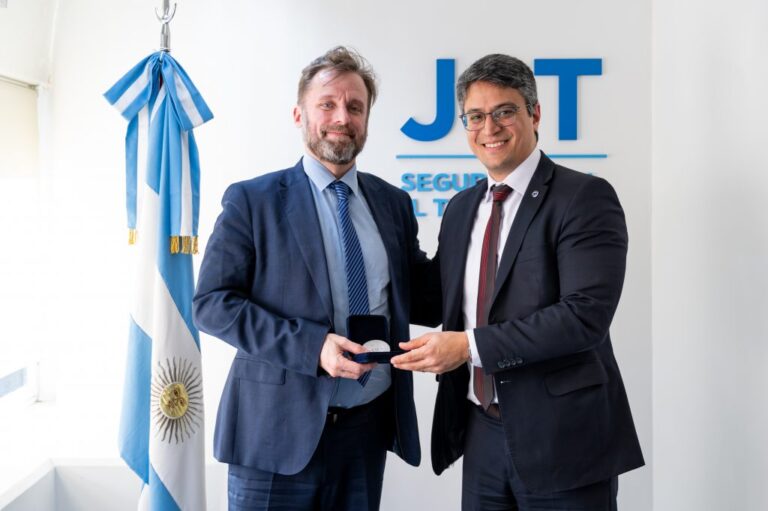 Julián Obaid se reunió con el Director Regional de la Organización de Aviación Civil Internacional