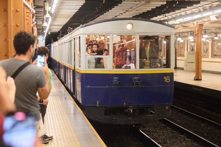 En el 111° aniversario del Subte, vuelven los paseos históricos en los coches La Brugeoise por la Línea A