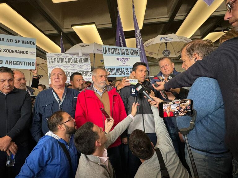 La CATT repudió el accionar del Gobierno Nacional contra lo sindicatos aeronáuticos y la criminalización de la protesta