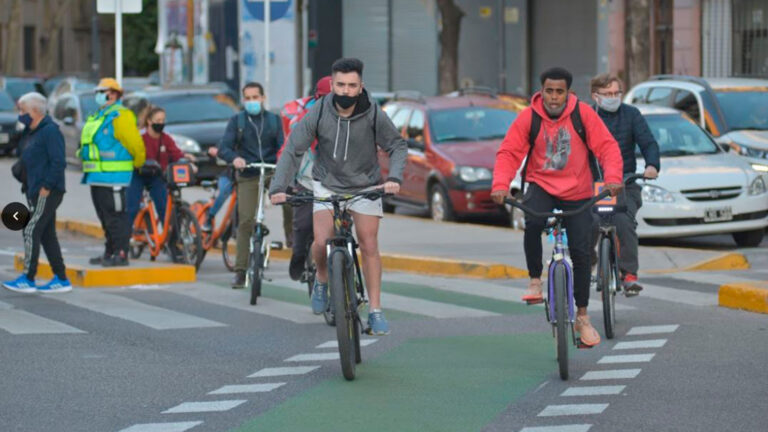 El Gobierno porteño comienza a optimizar la red de bicisendas con la remoción de tramos poco utilizados