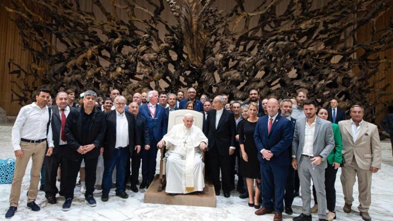 La ITF lamentó el fallecimiento del Papa Francisco y destacó su compromiso con los trabajadores