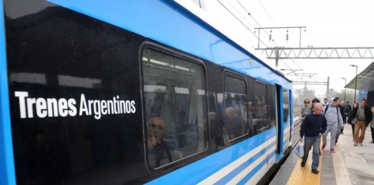 Amenazas de bomba en dos estaciones del tren Roca obligaron a evacuar y suspender paradas del servicio