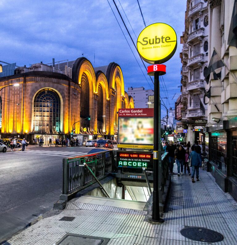 La estación Carlos Gardel de la Línea B cerrará por dos meses para obras de renovación integral